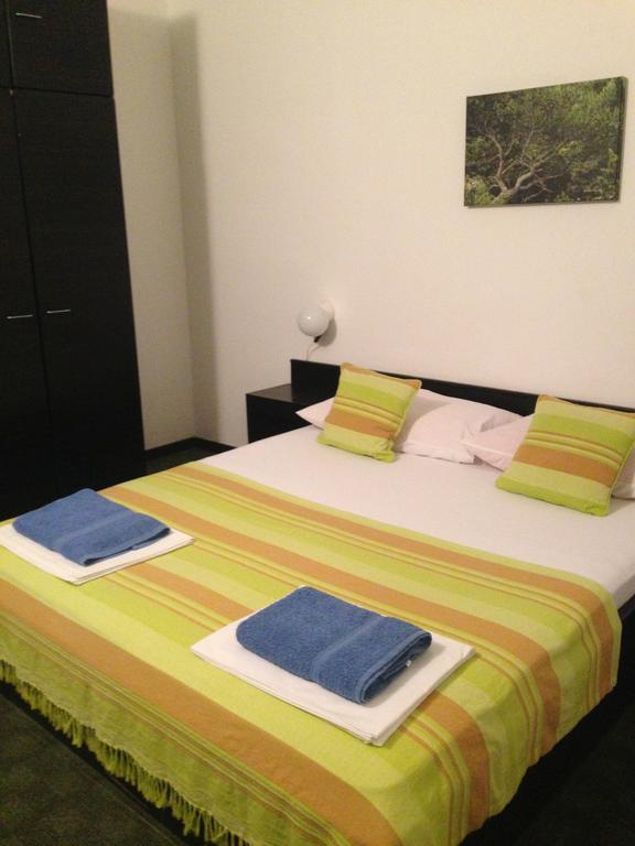 Guest House Alek 브로보스카 객실 사진