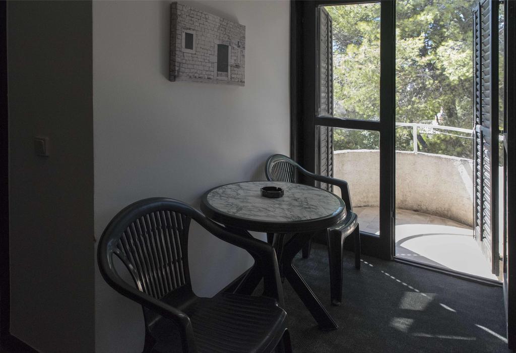 Guest House Alek 브로보스카 외부 사진